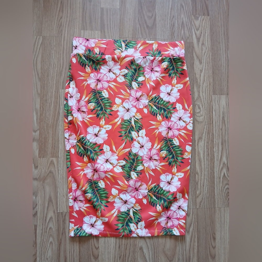 Olivia Blu Women's Floral Tropical Print Skirt